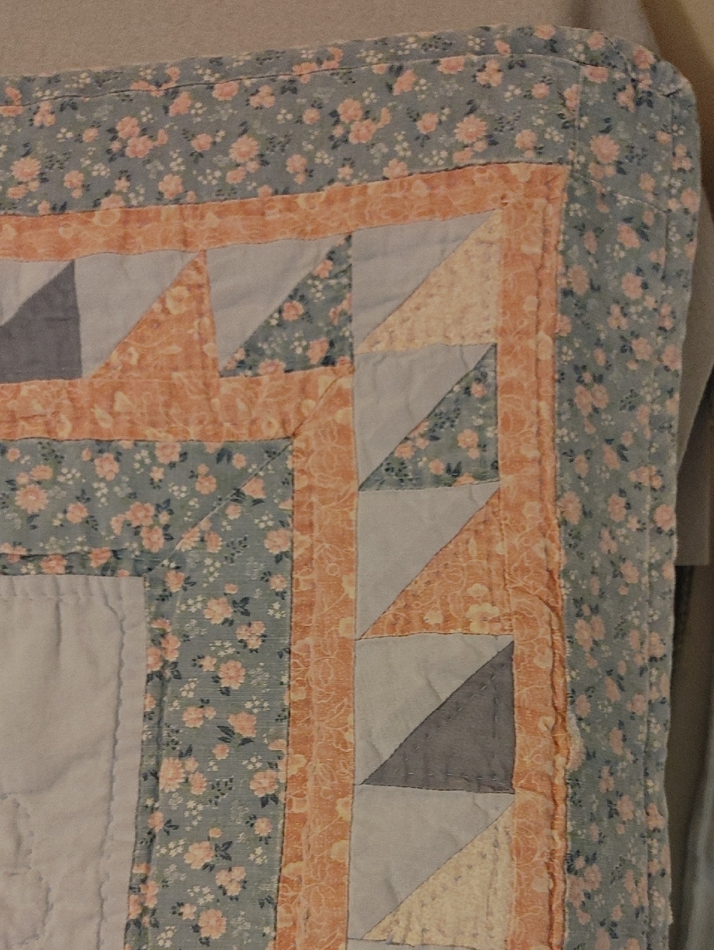 Antique Square Lonestar Small Hand Quilted Quilt in Blue and Pink - Picture 6 of 17